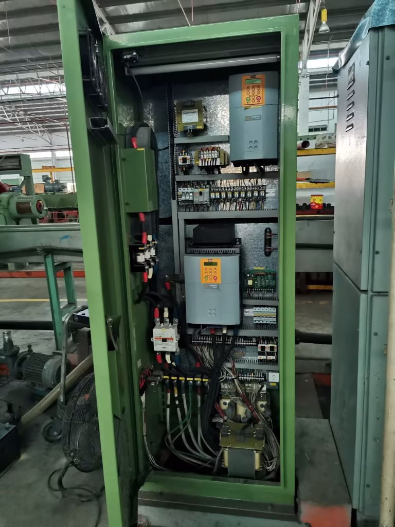 img06 wha sheng 2000kg pulling caterpillar