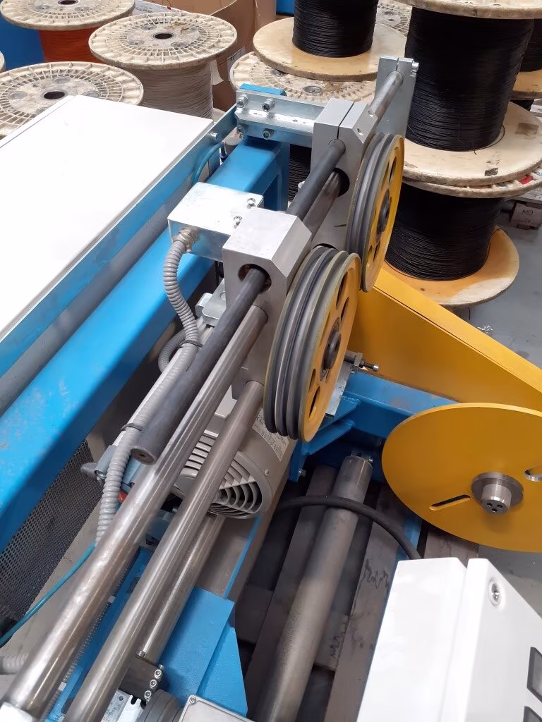 img05 comprex 630mm motorized pay off with integrated dancer