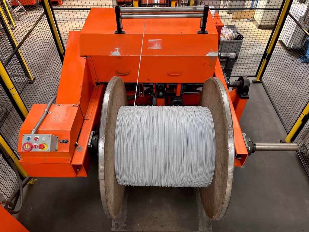 img05 reelex 1250mm motorized pay off, model 10hp