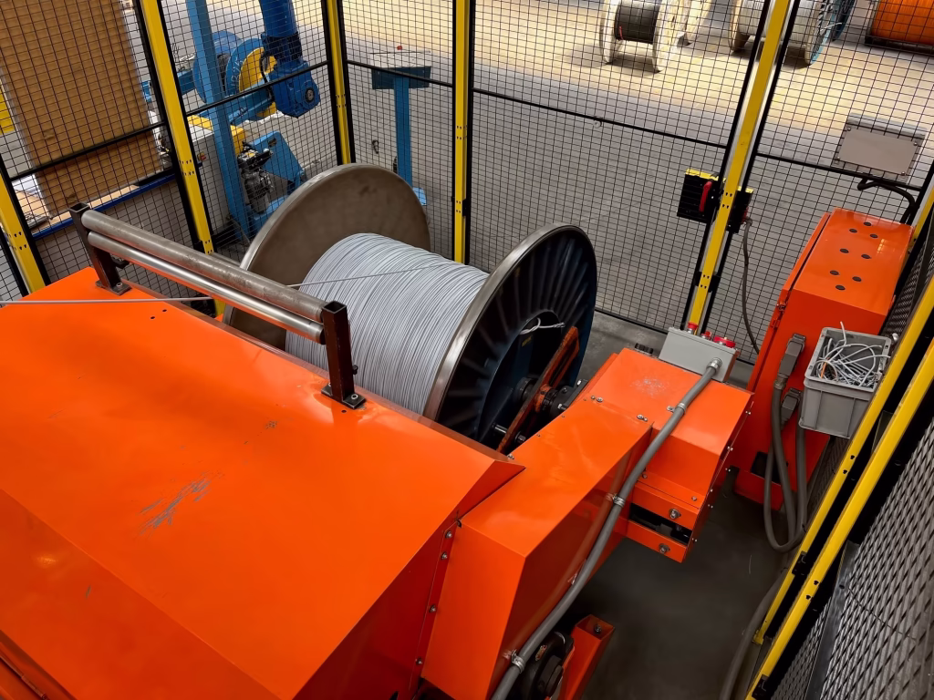 img06 reelex 1250mm motorized pay off, model 10hp