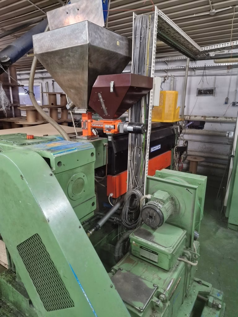 img01 francis shaw 75mm 25d extruder line for pvc, pe and lso