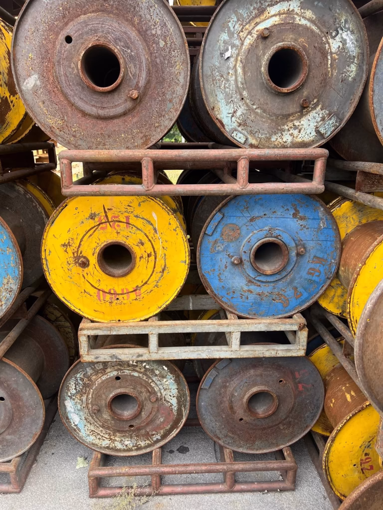 img02 din630 steel bobbins