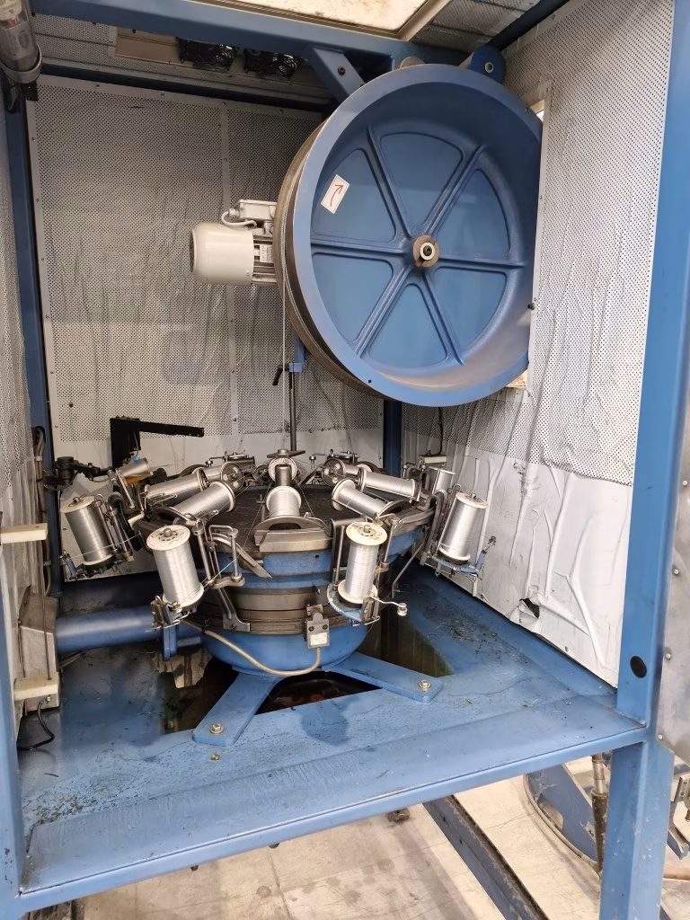 img02 wardwell speedmaster 100 16 bobbins braider