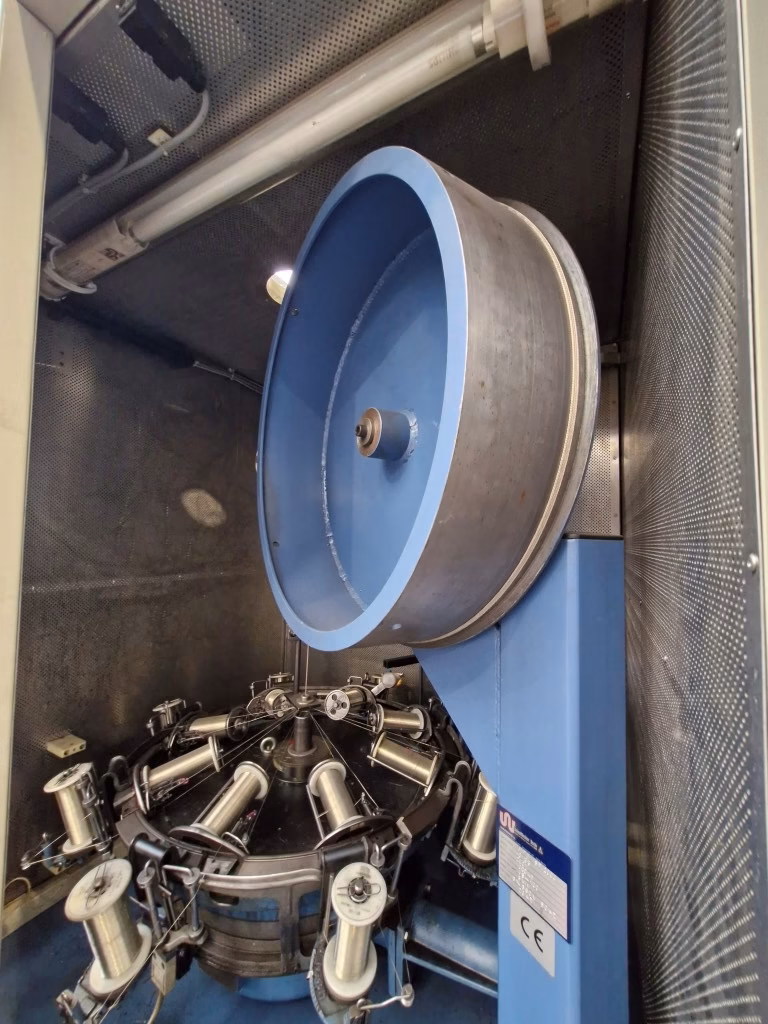 img04 wardwell 16 bobbins braiding machine, model sp 2000