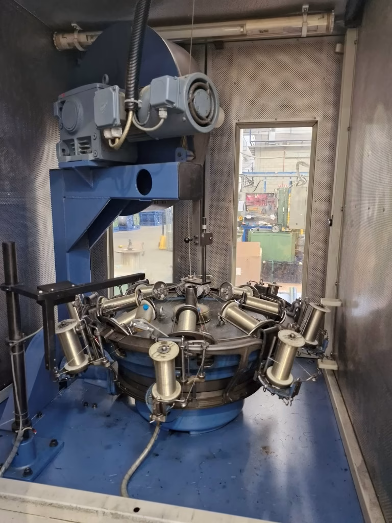 img05 wardwell 16 bobbins braiding machine, model sp 2000